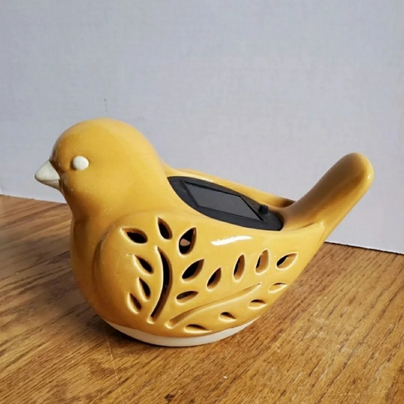 Solar light up bird - Picture 4 of 7